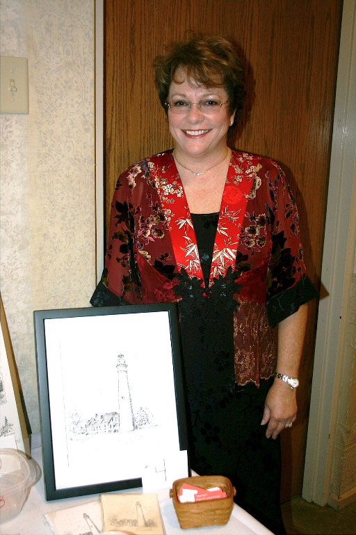 Fran Schuleit donated a drawing of the Wind Point Lighthouse for the raffle.